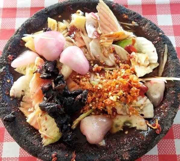 Rujak Singaraja Rujak Asem (Foto: Instagram Dapoerrujak)