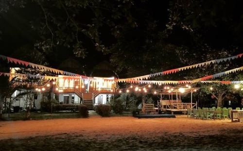 Air Belanda Resort merupakan salah satu hotel di Maluku paling terkenal. (Foto: Instagram)