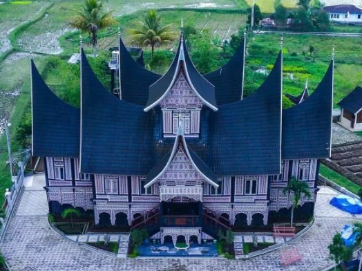 Rumah Gadang Sicamin salah satu rumah adat di Sumatera Barat. (Foto: Instagram)