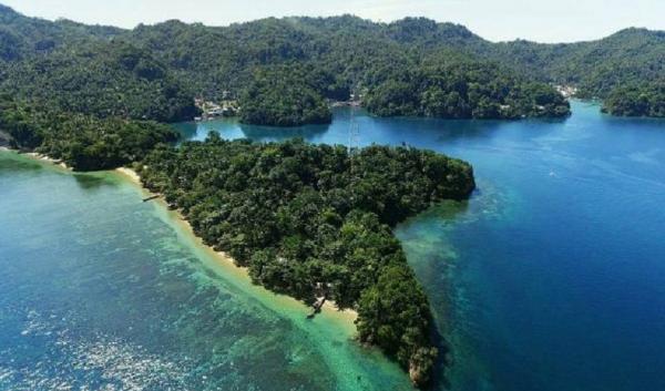 Pulau lembeh merupakan primadona wisata bahari yang berada di Sulawesi Utara. (foto: Instagram)