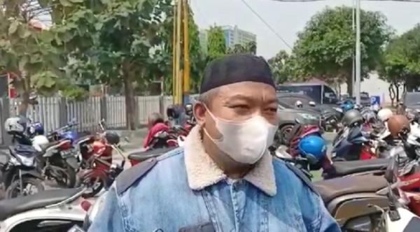 Nursin ayah korban kebakaran di lapas, Riskil mengaku sempat video call (Foto: Hasan Kurniawan)