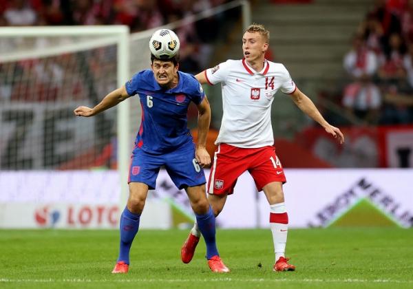 Maguire Bikin Lewandowski Mati Kutu Fans MU Itu Bek Terbaik Dunia