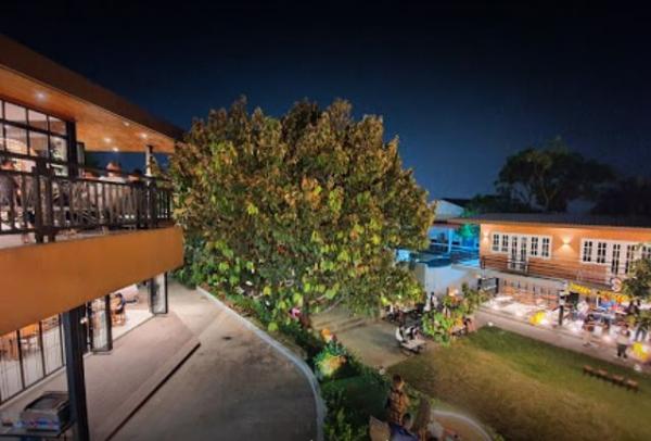 Tempat nongkrong di Ciawi Bogor paling instagrammable yakni Cifos Cafe. (Foto: ist)