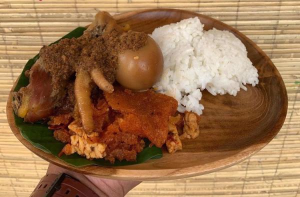 Gudeg Yu Narni salah satu 7 Tempat Makan di Jetis Yogyakarta. (Foto: Facebook/Gudeg Yu Narni)