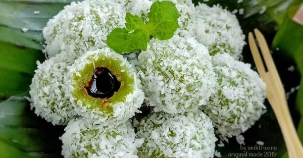  Cara Membuat Klepon  Enak dan Lembut Isiannya Lumer di Mulut