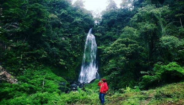 Curug Cisarua Cilawu Kapal tol laut saat berada di pelSalah satu tempat eksotis di Garut selatan yakni Curug Cisarua Cilawu. (Foto: garutselatan.info)abuhan Tahuna. (Foto: Antara)