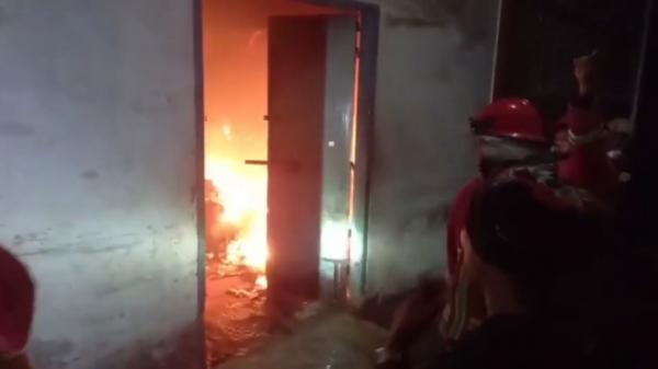 Gudang penyimpanan obat di Pematangsiantar, Sumut terbakar (Dharma Setiawan/MNC Portal)