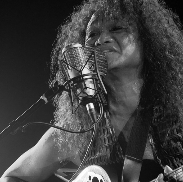 Deretan artis Indonesia ini memilih kewarganegaraan asing dan tinggal di luar negeri. (Foto: Instagram)