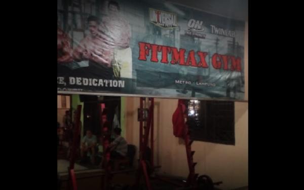 Fitmax Gym Metro Fitness & Aerobic (Foto: Ari Kurniawan)