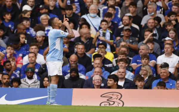 Striker Man City, Gabriel Jesus Striker Manchester City, Gabriel Jesus merayakan gol ke gawang Chelsea dalam laga Liga Inggris 2021/2022 di Stadion Stamford Bridge, Sabtu (25/9/2021). (Foto: REUTERS/John Sibley)