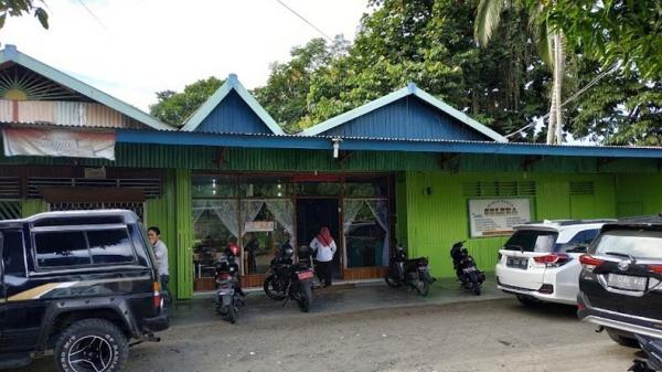 Tempat makan di Nabire, Papua. (Foto: Istimewa)