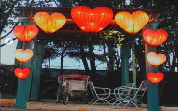 Tempat wisata di Samarinda Kalimatan Timur, Mahakam Lampion Garden (Foto: Instagram/Mahakam Lampion Garden)