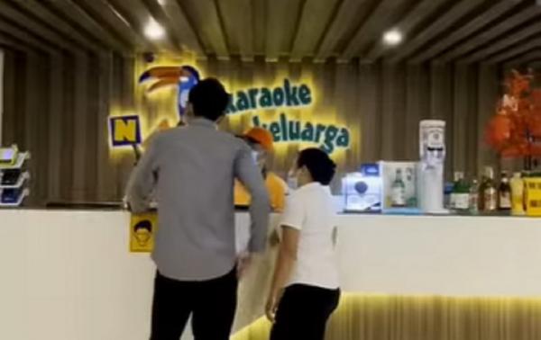 NAV Karaoke Jalan Raya Kuta buka pukul 10.00 -24.00 Wita. (Foto: Instagram NAV Karaoke)