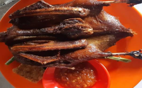 Menu Makanan di Rumah Makan Swarga (Foto: Instagram/Rumah Makan Swarga)