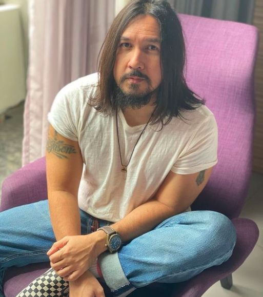 Vokalis band Indonesia yang paling dipuja-puja kaum hawa