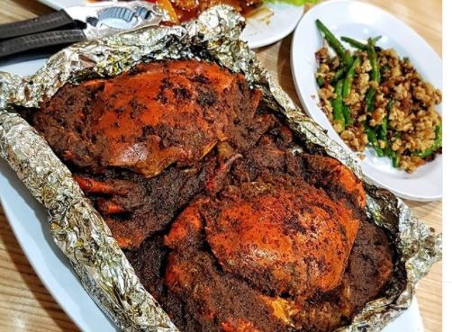 Rumah Makan Borneo dengan menu spesial kepiting asap. (Foto: Instagram)