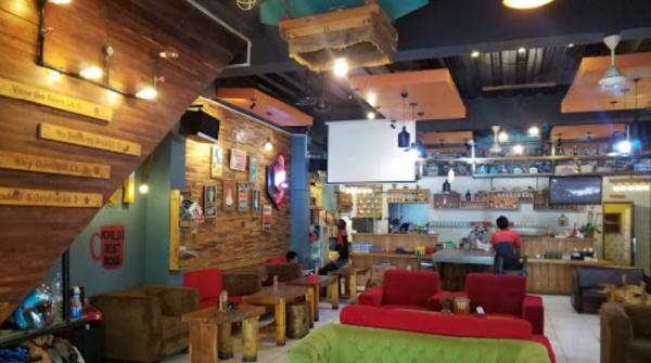 Kafe tempat nongkrong di Makassar. (Foto: Istimewa).