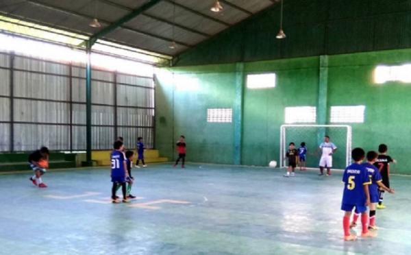 Lapangan Futsal di Bali Jimbaran Futsal Center Jimbaran Futsal Center. (Foto: Instagram @jimbaranfutsal)