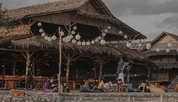 Lokasinya sangat luas sehingga Morgan Coffe sangat cocok untuk bersantai bersama. (Foto: Instagram/@morgancoffepangandaran)