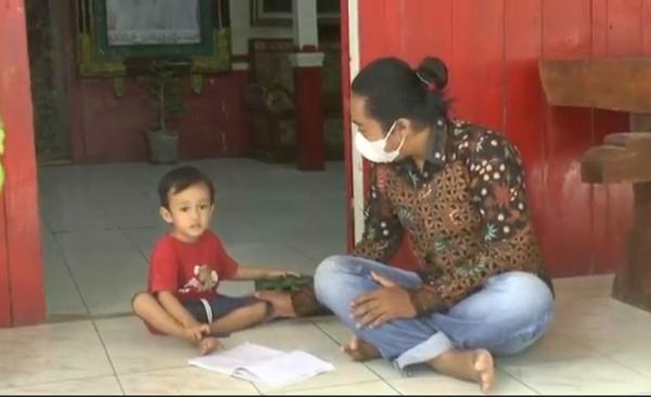Ayah Balita dengan Nama Terpanjang di Tuban Surati Presiden Jokowi