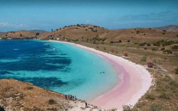 Tempat Wisata di Bima NTB, Pantai Pink Lambu Tempat Wisata di Bima NTB, Pantai Pink Lambu (Foto: Dok Ramdahi Dhani)