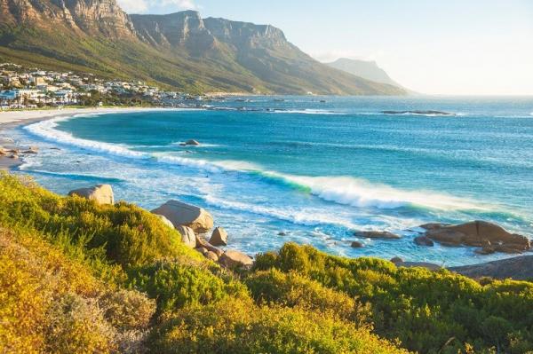 Cape Town South Africa Cape Town adalah salah satu tempat wisata terbaik untuk bepergian di bulan Oktober, karena menjadi puncak musim semi di belahan bumi selatan.