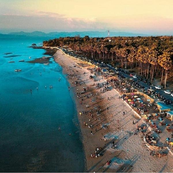  Pantai Oesapa, tempat wisata di Kota Kupang NTT. (Foto: Instagram rizanata.f)