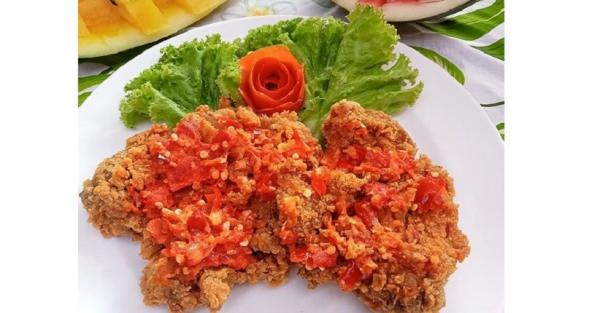 5 Resep Sambal Geprek Rocket Chicken, Pedasnya Bikin Penasaran