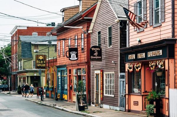 Salem Massachussets Kota Salem, di Negara Bagian Massachusetts, Amerika Serikat, terkenal sebagai tempat wisata untuk merayakan Pesta Hallowen di Bulan Oktober.