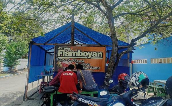 Warung Flamboyan (Foto: Okezone/Avirista Midaada)