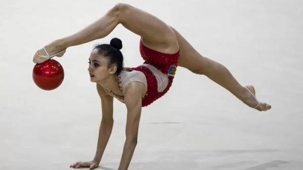 Sutjiati K Narendra, pesenam asal Lampung Sutjiati K Narendra, pesenam cantik asal Lampung yang masih berusia 17 tahun (Antara)