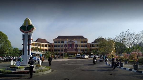 Universitas di Jember salah satunya Politeknik Negeri Jember. (Foto: ist)