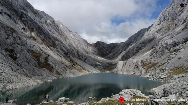 Tempat wisata di Papua Danau Idenberg Tempat hunting foto di Papua salah satunya di Danau Idenberg. (Foto: Twitter)