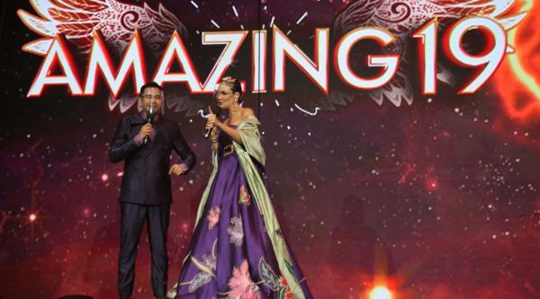 10 HUT GTV Luna Maya dan Raffi Ahmad di Perayaan HUT GTV ke-19. (Foto: istimewa)