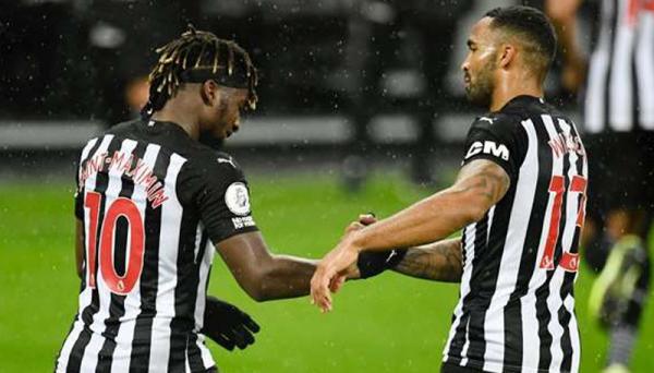 Posisi Callum Wilson dan Allan Saint-Maximin tetap aman meski Newcastle United baru diakuisisi Pangeran Arab Saudi. (Foto: NUFC)