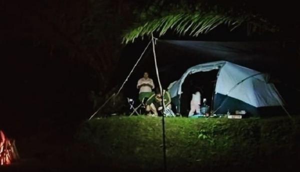 Highland Camp Puncak memberikan sensasi yang tak terlupakan yakni berkemah di atas Puncak Megamendung (Foto: Instagram/@highlandcamp_puncakbogor)