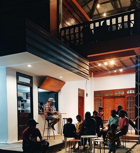 Kakatoea Coffee and Space Suasana di Kakatoea Coffee and Space. (Foto: Istimewa)