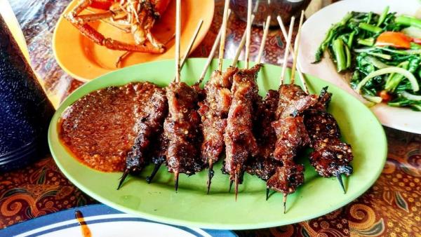 Rumah Makan Tepian Pandan Tenggarong (Foto: Instagram/alvin_koz)