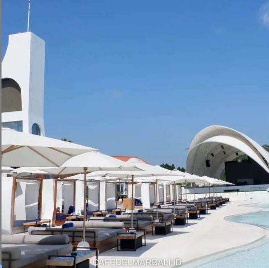tempat nongkrong di Bandung Bali, Caf Del Mar (Foto: Instagram/@Cafedelmarbali) tempat nongkrong di Bandung Bali, Caf Del Mar (Foto: Instagram/@Cafedelmarbali)
