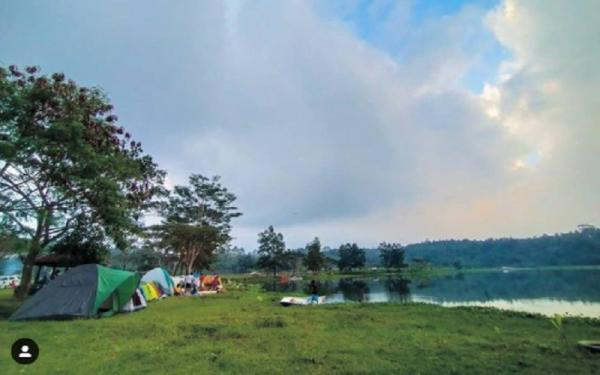 Tempat camping di NTB, Gunung Jae (Foto: Instagram/Desa Wisata Sedau) Tempat camping di NTB, Gunung Jae (Foto: Instagram/Desa Wisata Sedau)