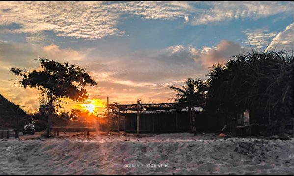 Tempat wisata di Jepara sangat identik dengan keindahan pantai. (Foto: Instagram)