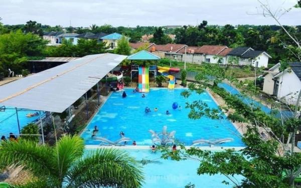 Danau Tana Mas, kolam renang terdekat di Sumatera Selatan yang berada di Banyuasin. (Foto: Instagram/@danau_tanah_mas)