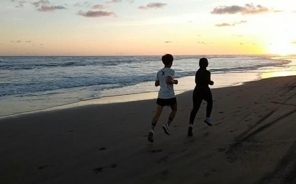Pantai Selatan Bantul Pantai Selatan Bantul menjadi salah satu tempat jogging di Bantul Yogyakarta. (Foto: IG/siputrunner)
