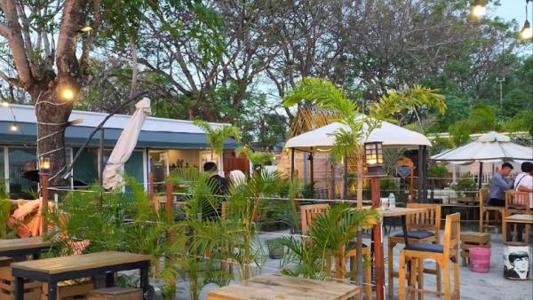 Tempat Ngopi di Makassar Tempat Ngopi di Makassar. (Foto: Istimewa).