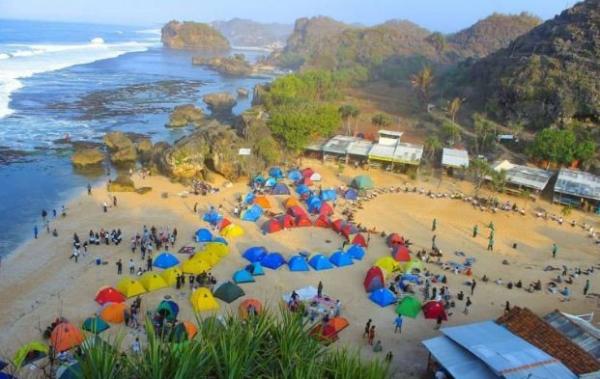 Suasana Pantai Ngrumput. (Foto: Instagram/@pantai_ngrumput)