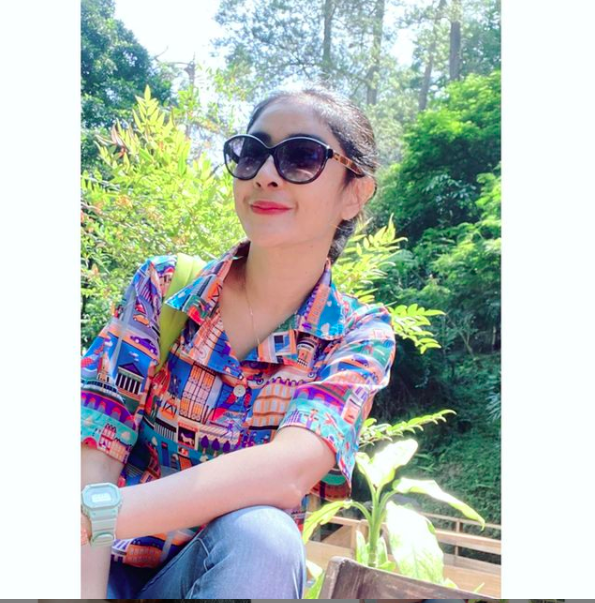 Tiga Penyanyi dangdut memutuskan menikah dengan pejabat. (foto: instagram)