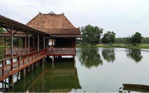 Danau Teluk Putih, tempat wisata di Ogan Ilir yang juga tidak kalah menarik. (Foto: @pesonasriwijaya)