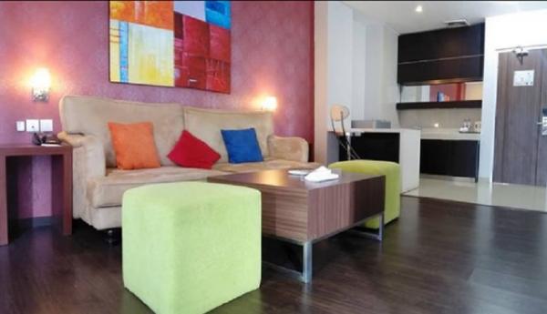 Salah satu hotel di Cilacap Jawa Tengah ini terbilang mewah dan elegan. Berlokasi di Jalan Perintis Kemerdekaan. (Foto: Instagram/@hompremierecilacap) .