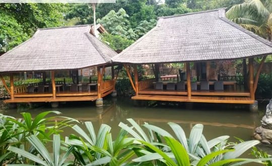 Gubug Mang Engking, salah satu tempat kuliner di Depok Jawa Barat. Foto: IG Gubug Mang Engking