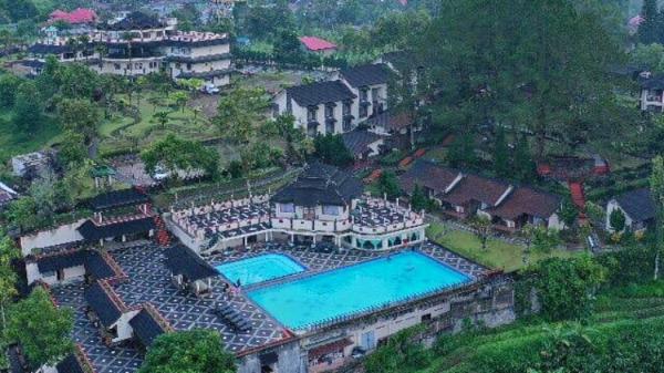 Tempat menginap di Sumatera Barat, Nuansa Maninjau Resort (Instagram/yumna_karima)